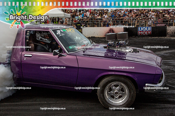 Summernats 28 Sunday 4 Jan 2015  BD  (8208)  RAG383 BURNOUT
