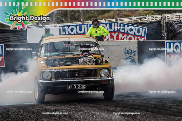 Summernats 28 Sunday 4 Jan 2015  BD  (8230)  BLO202 BURNOUT