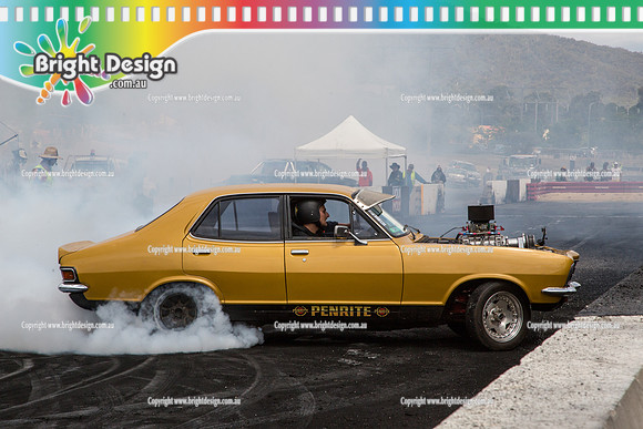 Summernats 28 Sunday 4 Jan 2015  BD  (8247)  BLO202 BURNOUT