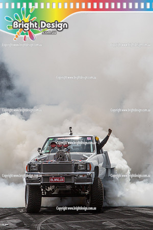 Summernats 28 Sunday 4 Jan 2015  BD  (7972)  BLWNLUX BURNOUT