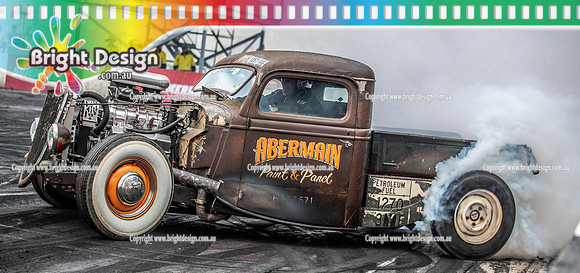 Summernats 34 Friday 7 Jan 2022  BDMP3690  JFN118 BURNOUT