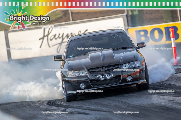 Fast Friday & Roll Racing @ Calder Park Drag Racing 29 November 2024 (173419) VZ666