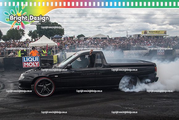 Summernats 28 Sunday 4 Jan 2015  BD  (7770)  GHETTO BURNOUT