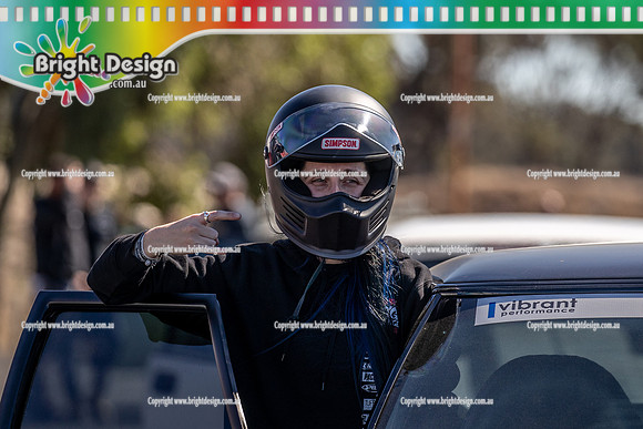 SMDC W3 Street Machine Drag Challenge Weekend 3 VIC March 2022 BDMP0660 1457 HERHQ ALYSHA TEALE CREW