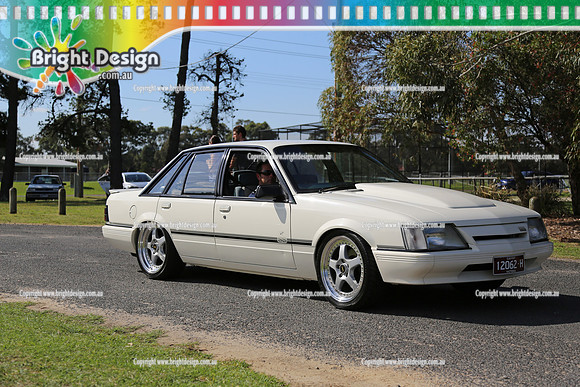 All Holden Day @  Dandeonong 7 April 2013  Bright Design (1466)  12062H