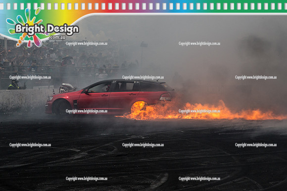Summernats 28 Sunday 4 Jan 2015  BD  (8047)  STRUGLIN BURNOUT