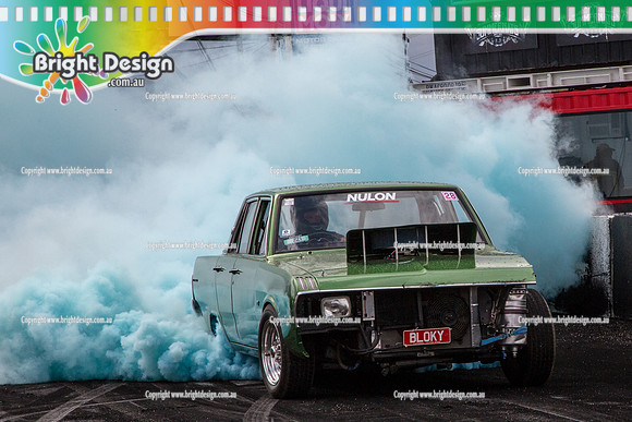 Summernats 28 Sunday 4 Jan 2015  BD  (8265)  BLOKY BURNOUT
