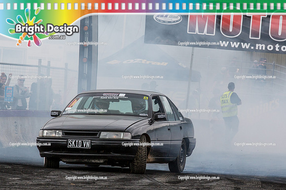 Motorfest @ Lardner Park  March 2015 SUNDAY  (18042)  SKINVN BURNOUT