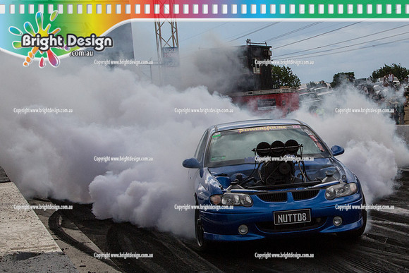 Summernats 28 Sunday 4 Jan 2015  BD  (8405)  NUTTD8 BURNOUT